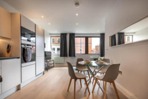 Apartment Fourteen Staines Upon Thames - Free Parking - Heathrow - Thorpe Park